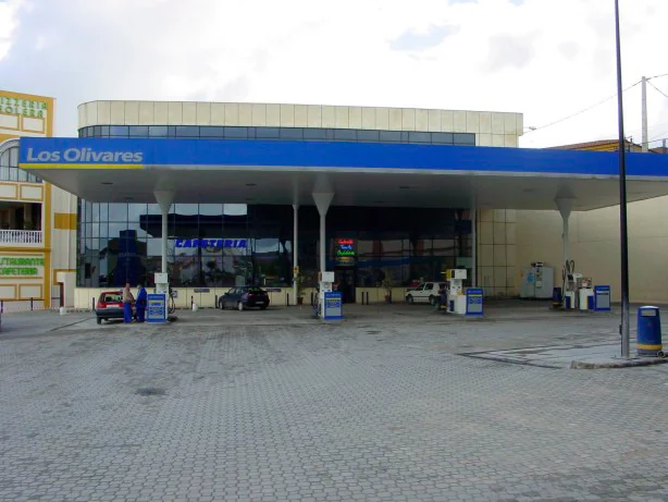 Estación de Servicio «Los Olivares» — Proyecto de Subintec